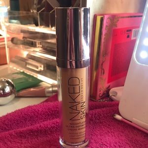 Urban decay Naked Skin Foundation